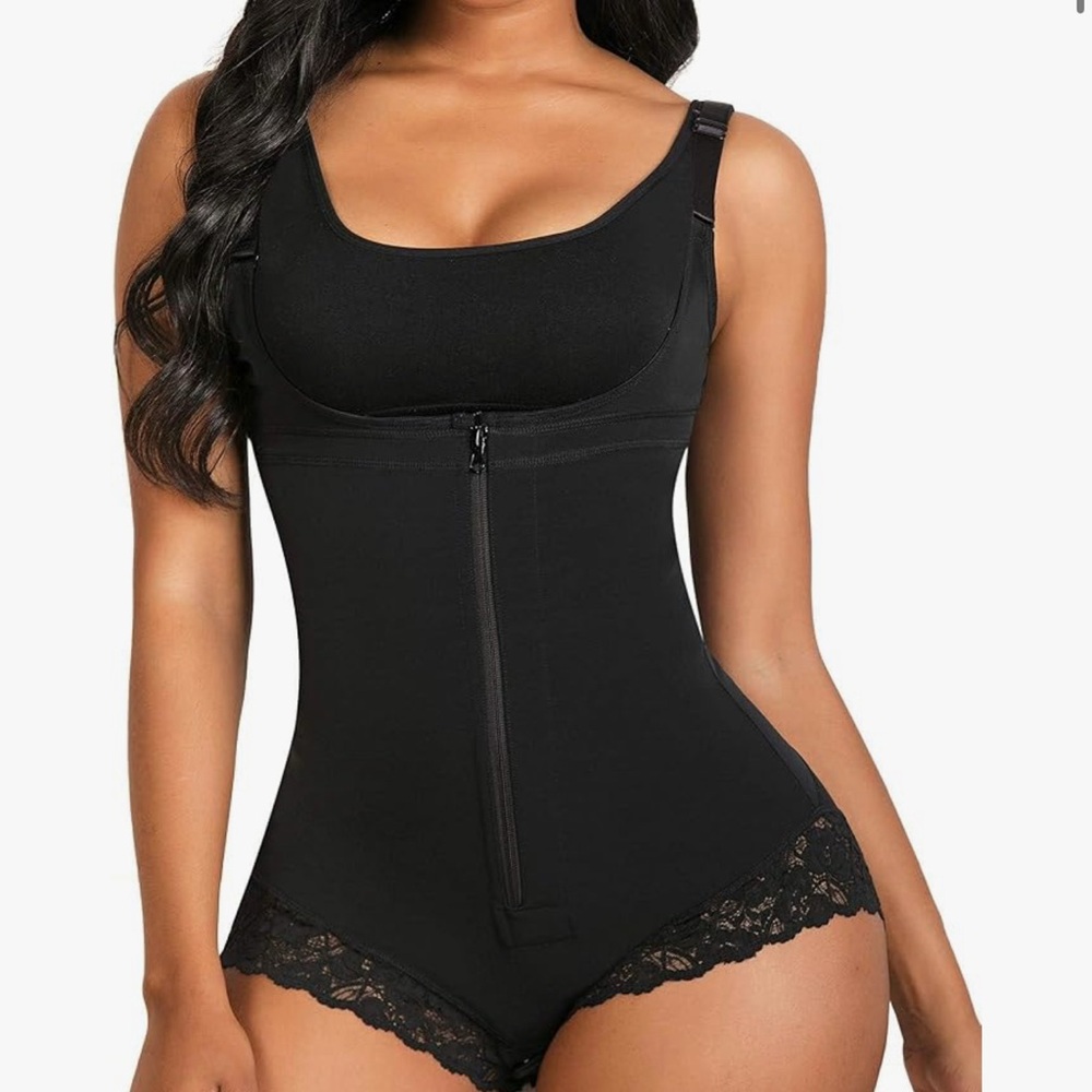 Elegant Black Lace Shapewear Bodysuit